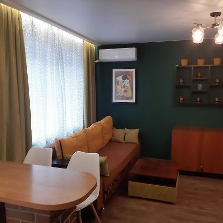 Проспект Победы 90 Černihiv Esterno foto