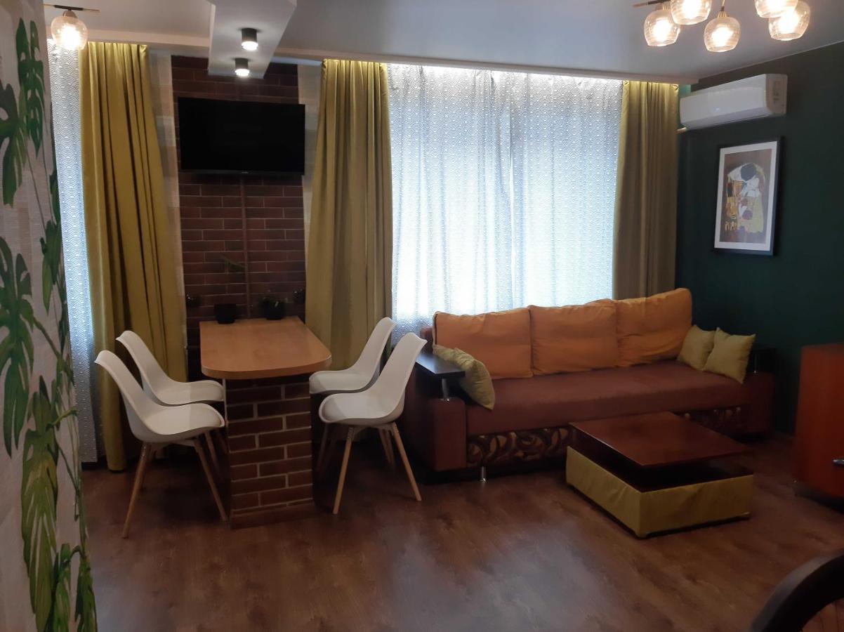 Проспект Победы 90 Černihiv Esterno foto